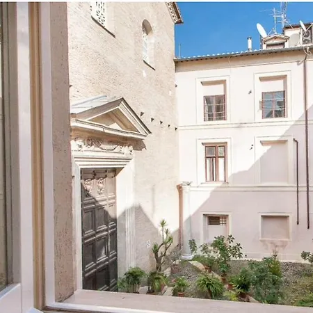 Dimora Al Colosseo Apartment *